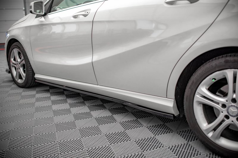 Maxton Seitenschweller Ansatz für V.2 für Mercedes-Benz A W176 schwarz Hochglanz ME-A-176-SD2-G
