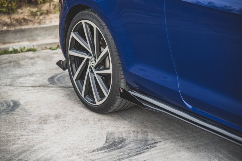 Maxton Side Flaps Volkswagen Golf 7 R / R-Line Facelift schwarz Hochglanz VWGO7FRCNC-SRF1-G