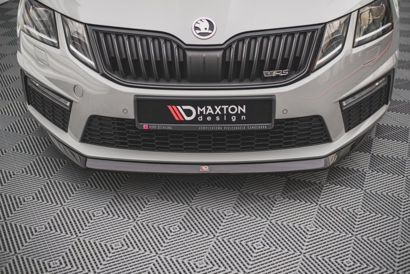 Maxton Front Ansatz V.1 für Skoda Octavia RS Mk3 Facelift schwarz Hochglanz SK-OC-3F-RS-FD1-G