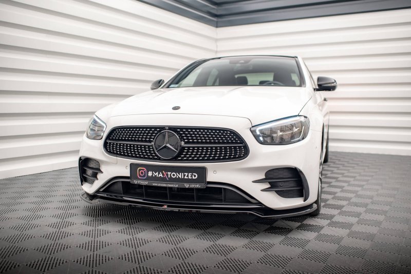 Maxton Front Ansatz V.1 für Mercedes-Benz E AMG-Line W213 Facelift schwarz Hochglanz ME-E-213F-AMGLINE-FD1-G