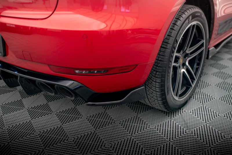Maxton Heck Ansatz Flaps Diffusor V.2 Porsche Macan GTS / Sport Design Mk1 Facelift schwarz Hochglanz PO-MA-1F-RSD2-G