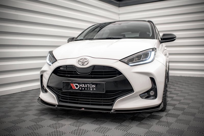 Maxton Front Ansatz V.3 für Toyota Yaris Mk4 schwarz Hochglanz TO-YA-4-FD3-G