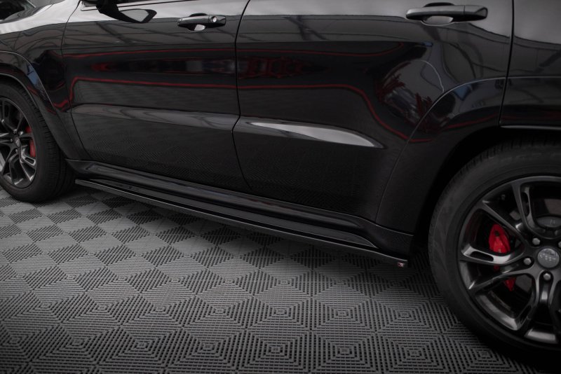 Maxton Seitenschweller Ansatz Jeep Grand Cherokee SRT WK2 Facelift schwarz Hochglanz JE-GC-4F-SRT8-SD1-G
