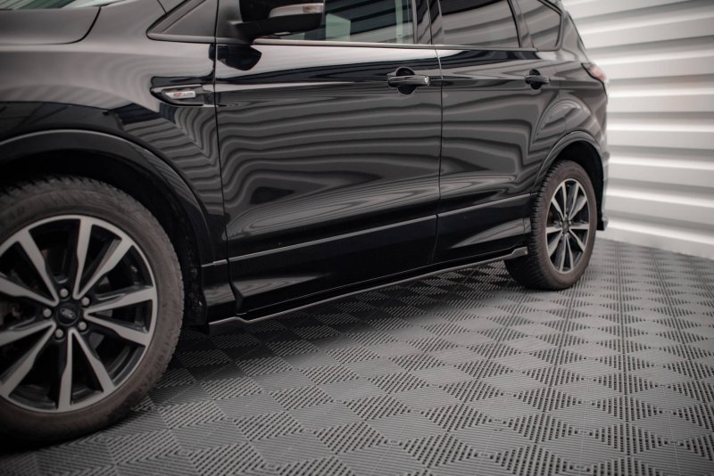 Maxton Seitenschweller Ansatz für Ford Escape ST-Line Mk3 schwarz Hochglanz FO-ES-3-STLINE-SD1-G