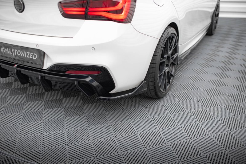 Maxton Heck Ansatz Flaps Diffusor (heckansatz V.3) BMW 1er M-Paket / M140i F20 Facelift schwarz Hochglanz BM-1-F20F-M-RSD4-G