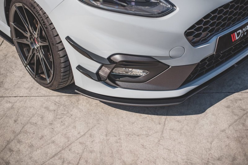 Maxton Racing Front Ansatz für passend für Ford Fiesta Mk8 ST / ST-Line FOFI8STCNC-FD1B