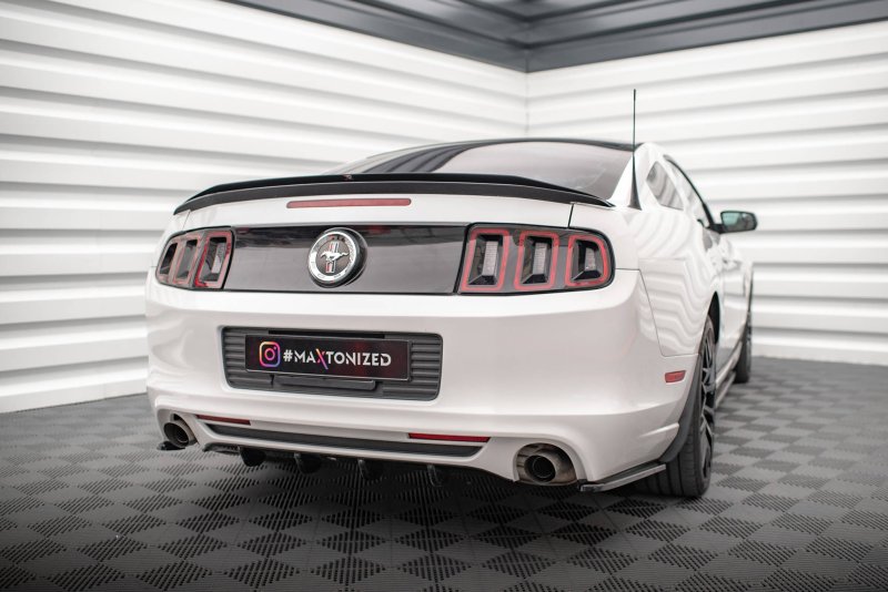 Maxton Spoiler CAP für Ford Mustang Mk5 Facelift schwarz Hochglanz FO-MU-5-CAP1-G