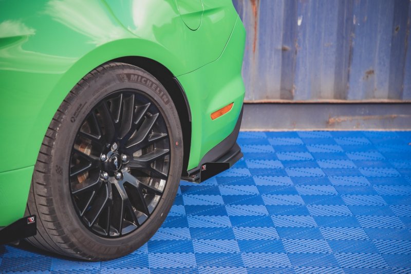 Maxton Street Pro Heck Ansatz Flaps Diffusor V.1 +Flaps für Ford Mustang GT Mk6 Facelift schwarz Hochglanz FOMU6FGTCNC-RSD1BRB+RSF1-G