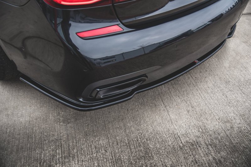 Maxton Mittlerer Diffusor Heck Ansatz für BMW 7 M-Paket G11 schwarz Hochglanz BM-7-11-MPACK-RD1-G