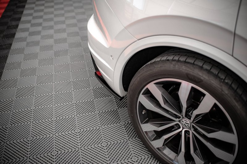 Maxton Heck Ansatz Flaps Diffusor für Volkswagen Touareg R-line Mk3 schwarz Hochglanz VW-TO-3-RLINE-RSD1-G