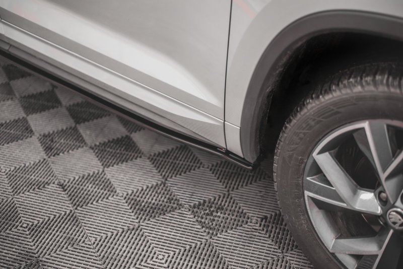 Maxton Seitenschweller Ansatz für Skoda Kodiaq Mk1 Sportline/RS schwarz Hochglanz SK-KO-1-SL-SD2-G