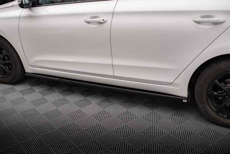 Maxton Seitenschweller Ansatz für Hyundai I20 Mk2 Facelift schwarz Hochglanz HY-I20-2F-SD1-G