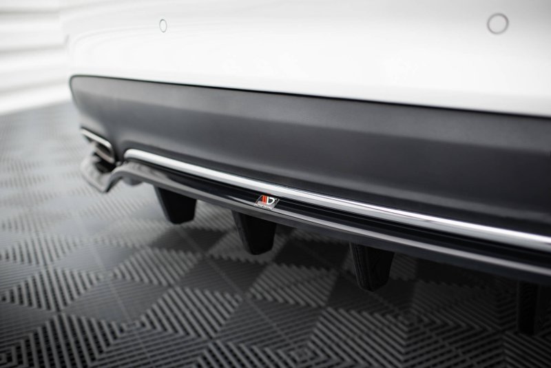 Maxton Mittlerer Cup Diffusor Heck Ansatz Mercedes-Benz CLA C117 Facelift schwarz Hochglanz ME-CLA-117F-RD1G+RD2-G