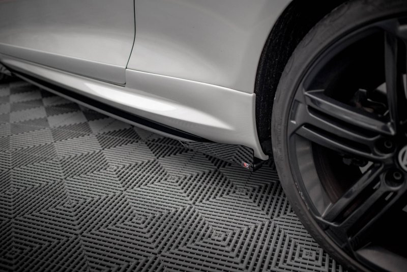 Maxton Side Flaps VW Scirocco R Mk3 schwarz Hochglanz VWSC3RCNC-SF1-G