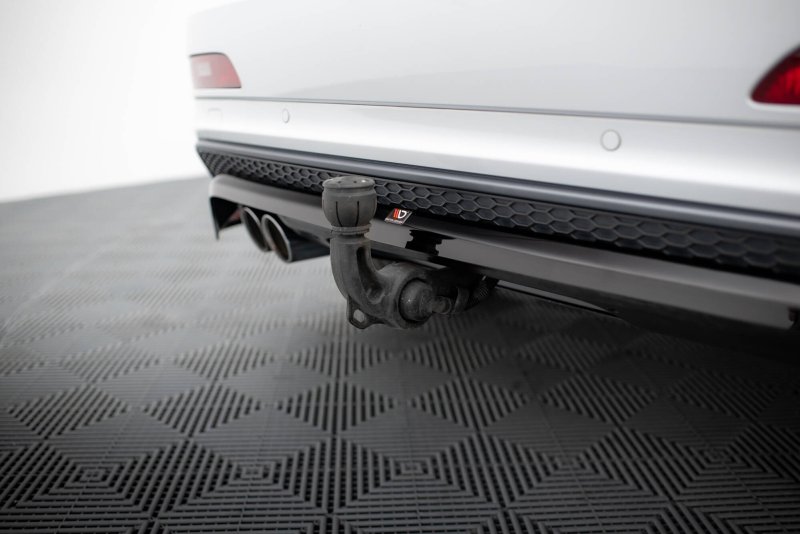 Maxton Mittlerer Cup Diffusor Heck Ansatz Audi Q3 S-line 8U schwarz Hochglanz AU-Q3-1-SLINE-SB-RD1G+RD2-G