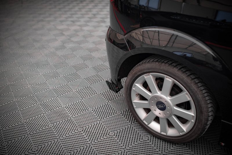 Maxton Street Pro Heck Ansatz Flaps Diffusor +Flaps für Ford Fiesta ST Mk6 schwarz Hochglanz FOFI6STCNC-RSD1BRB+RSF1-G