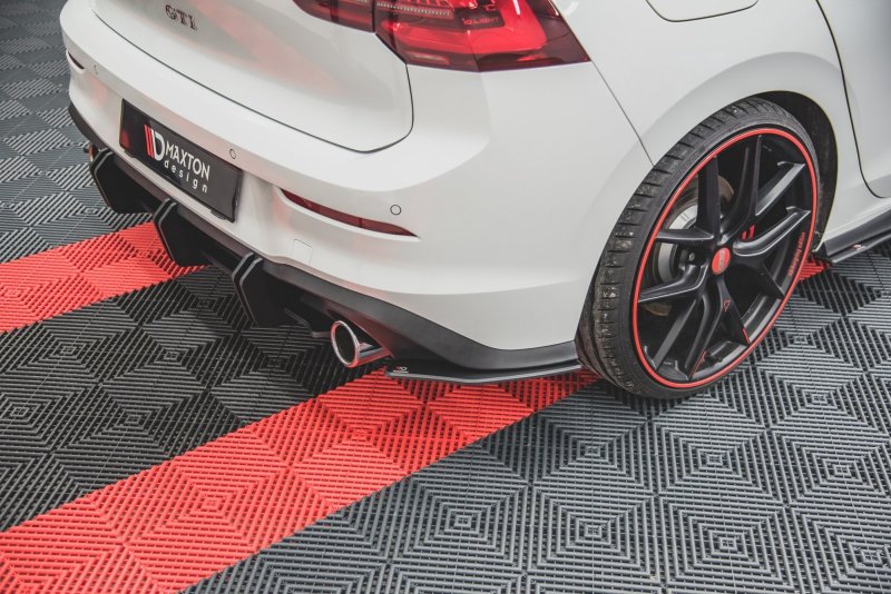 Maxton Racing Heck Ansatz Flaps Diffusor für Volkswagen Golf 8 GTI VWGO8GTICNC-RSD1B