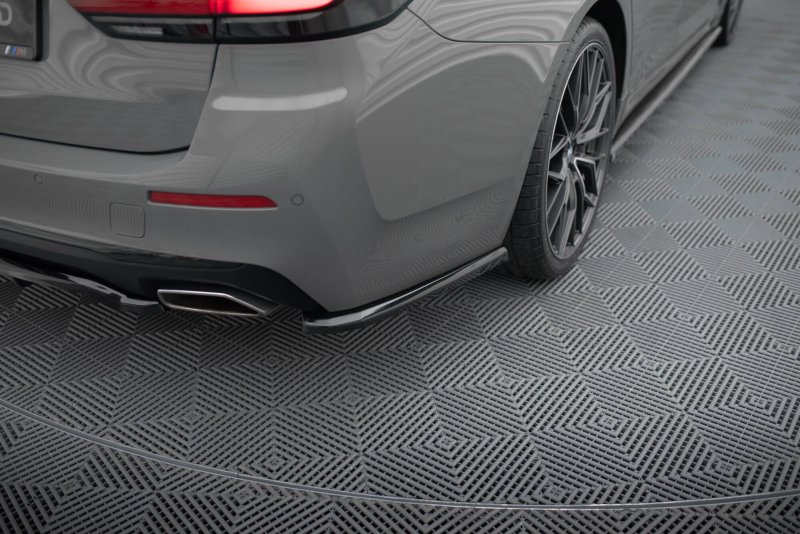 Maxton Heck Ansatz Flaps Diffusor BMW 5er G30 / G31 Facelift schwarz Hochglanz BM-5-G31F-RSD1-G