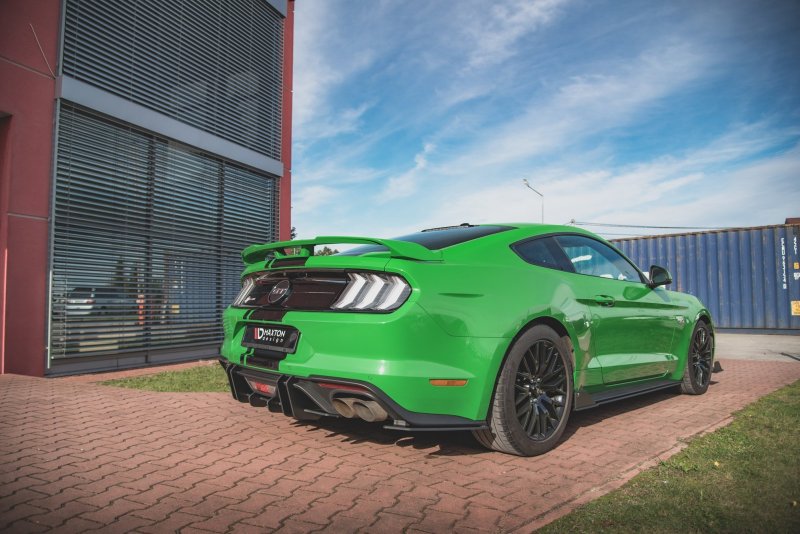 Maxton Street Pro Heckschürze für Ford Mustang GT Mk6 Facelift FOMU6FGTCNC-RS1B+BRBI