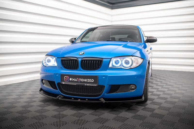 Maxton Front Ansatz V.2 BMW 1er M-Paket E87 / E81 Facelift schwarz Hochglanz BM-1-87F-MPACK-FD2-G