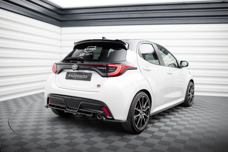 Maxton Mittlerer Cup Diffusor Heck Ansatz Toyota Yaris GR Sport Mk4 schwarz Hochglanz TO-YA-4-GRSPORT-RSD1G+RD1-G