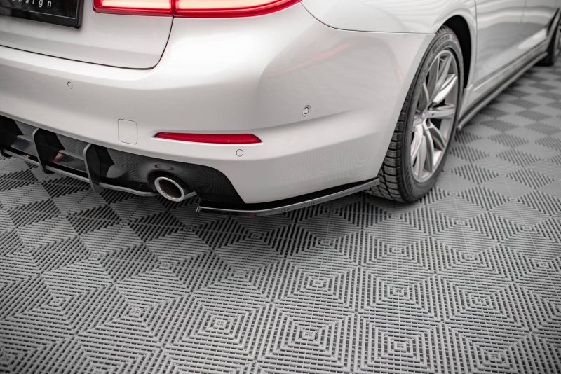 Maxton Heck Ansatz Flaps Diffusor für BMW 5er G30 schwarz Hochglanz BM-5-G30-RSD1-G