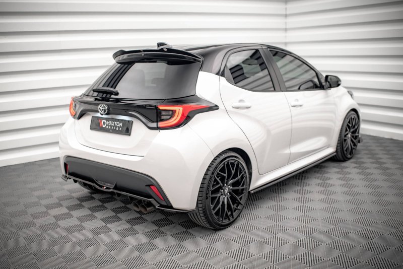 Maxton Mittlerer Diffusor Heck Ansatz DTM Look für V.2 Toyota Yaris Mk4 schwarz Hochglanz TO-YA-4-RD2G+RD3-G