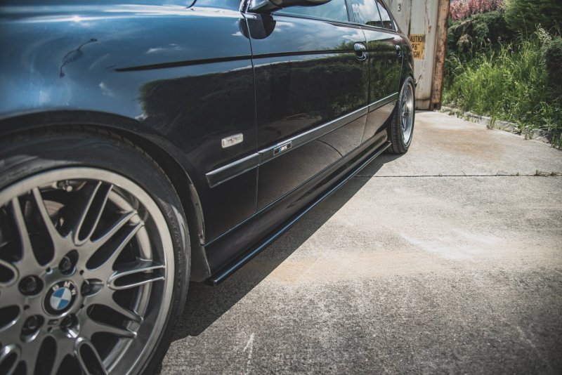 Maxton Seitenschweller Ansatz für BMW M5 E39 schwarz Hochglanz BM-5-39-M-SD1-G