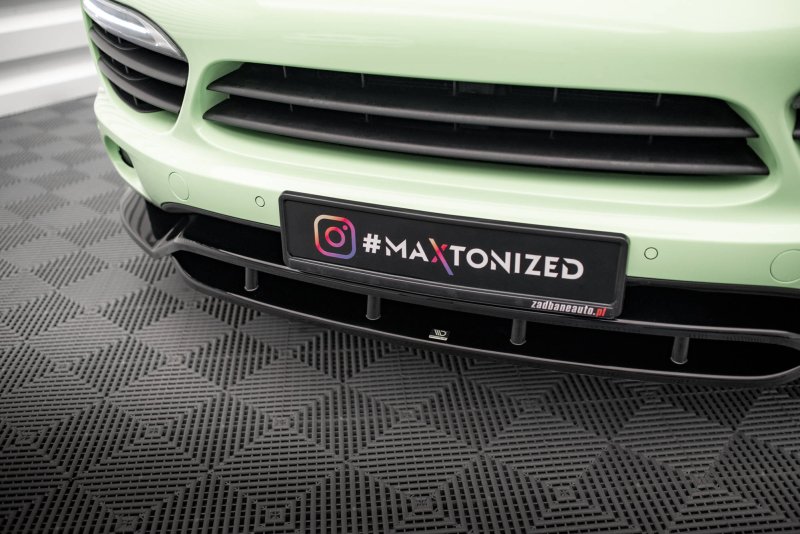 Maxton Front Ansatz für Porsche Cayenne Mk2 schwarz Hochglanz PO-CAY-2-FD1G+FD1R-G