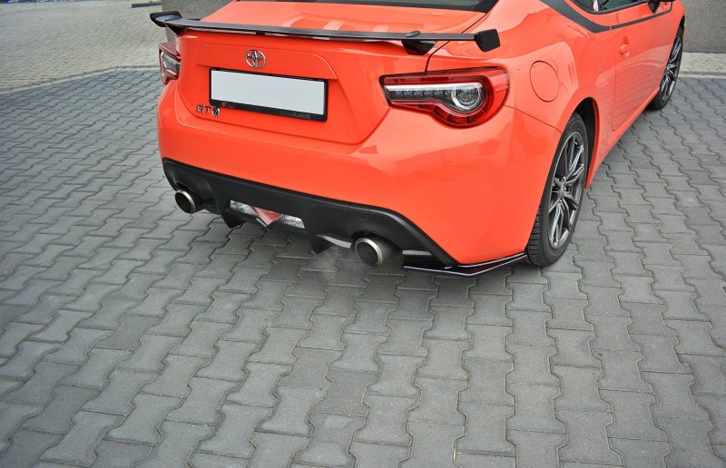 Maxton Heck Ansatz Flaps Diffusor V.1 für TOYOTA GT86 FACELIFT  schwarz Hochglanz TO-GT86-1F-RSD1-G