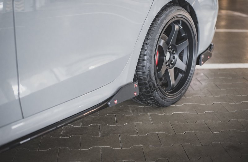 Maxton Seitenschweller Ansatz + Flaps V.2 für Skoda Octavia RS Mk4 SK-OC-4-RS-SD2G+S