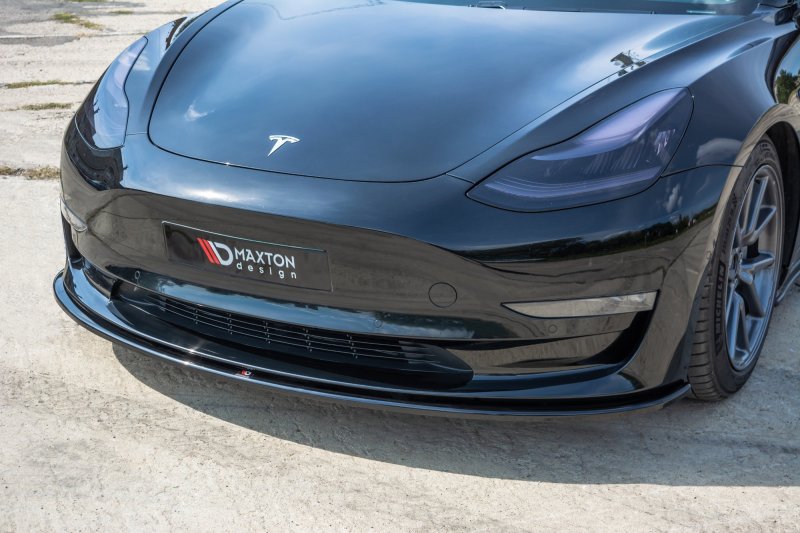 Maxton Front Ansatz für Tesla Model 3 schwarz Hochglanz TE-MODEL3-1-FD1-G