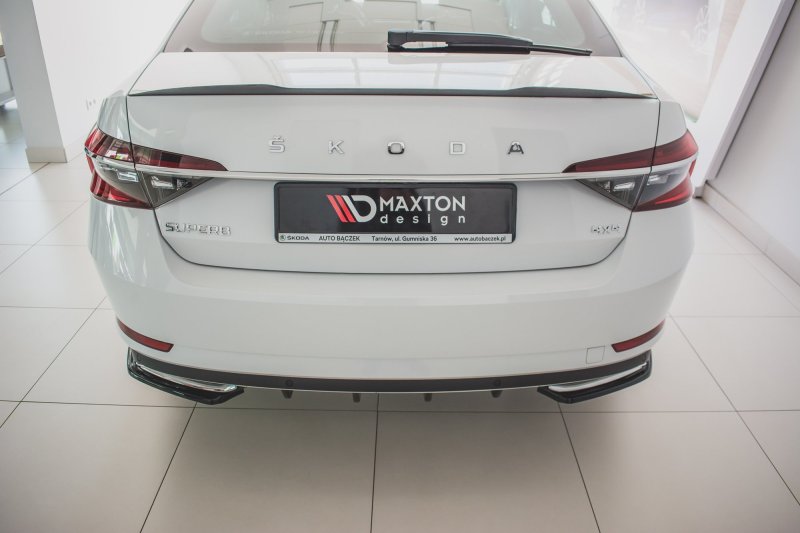 Maxton Heck Ansatz Flaps Diffusor für Skoda Superb Mk3 FL Hatchback / Kombi schwarz Hochglanz SK-SU-3F-RSD1-G