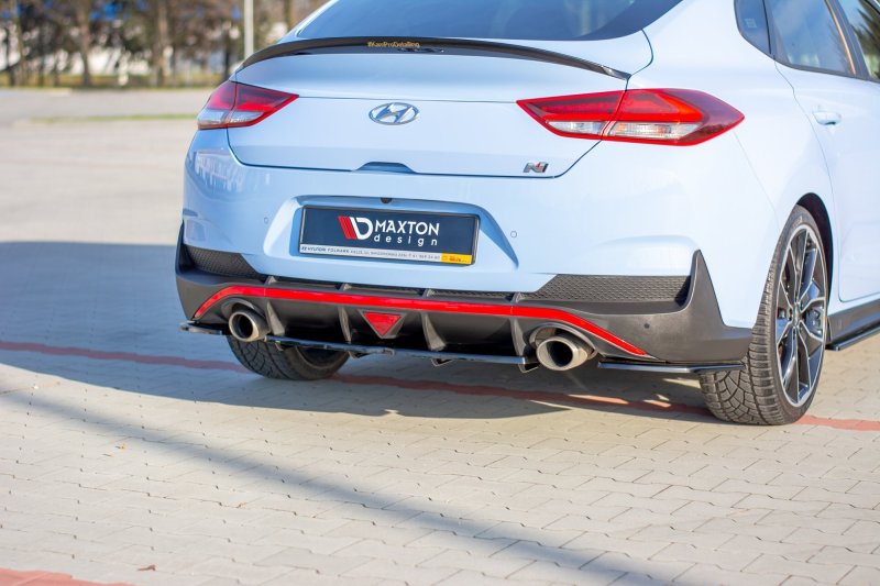 Maxton Mittlerer Diffusor Heck Ansatz DTM Look für Hyundai I30 N Mk3 Fastback  schwarz Hochglanz HY-I30-3-N-FB-RD1+RD2-G