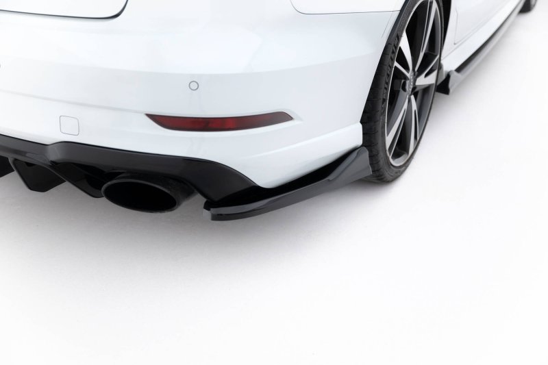 Maxton Heck Ansatz Flaps Diffusor V.5 Audi RS3 Limousine 8V Facelift schwarz Hochglanz AU-RS3-8VF-S-RSD5-G