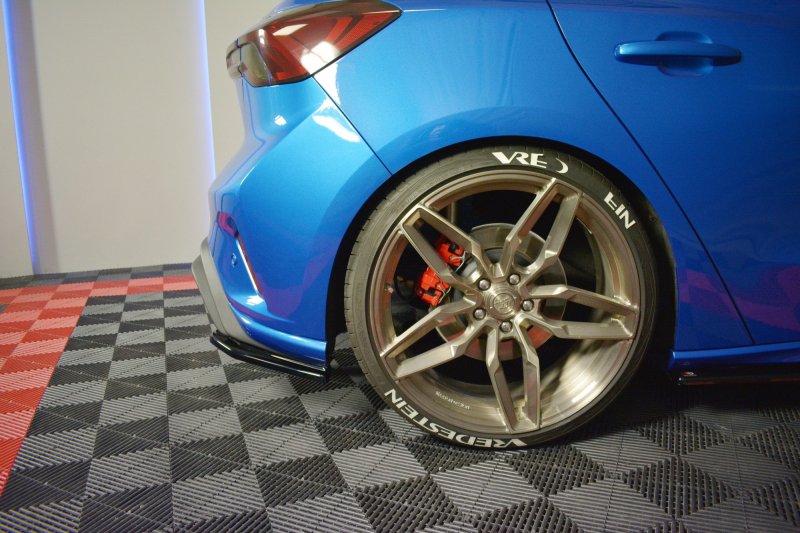 Maxton Heck Ansatz Flaps Diffusor V.2 für Ford Focus ST-Line Mk4 schwarz Hochglanz FO-FO-4-STLINE-RSD2-G