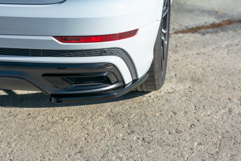 Maxton Heck Ansatz Flaps Diffusor für Audi Q8 S-line schwarz Hochglanz AU-Q8-1-SLINE-RSD1-G