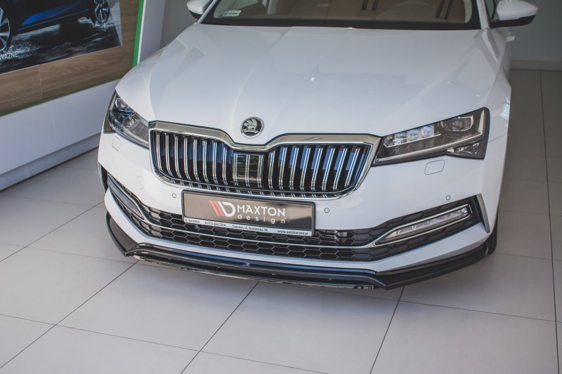 Maxton Front Ansatz V.3 für Skoda Superb Mk3 FL schwarz Hochglanz SK-SU-3F-FD3G+FD3R-G