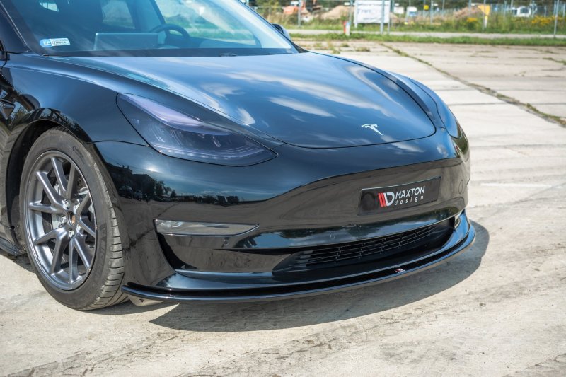 Maxton Front Ansatz für Tesla Model 3 schwarz Hochglanz TE-MODEL3-1-FD1-G