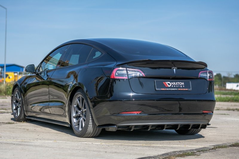 Maxton Spoiler CAP für Tesla Model 3 schwarz Hochglanz TE-MODEL3-1-CAP1-G