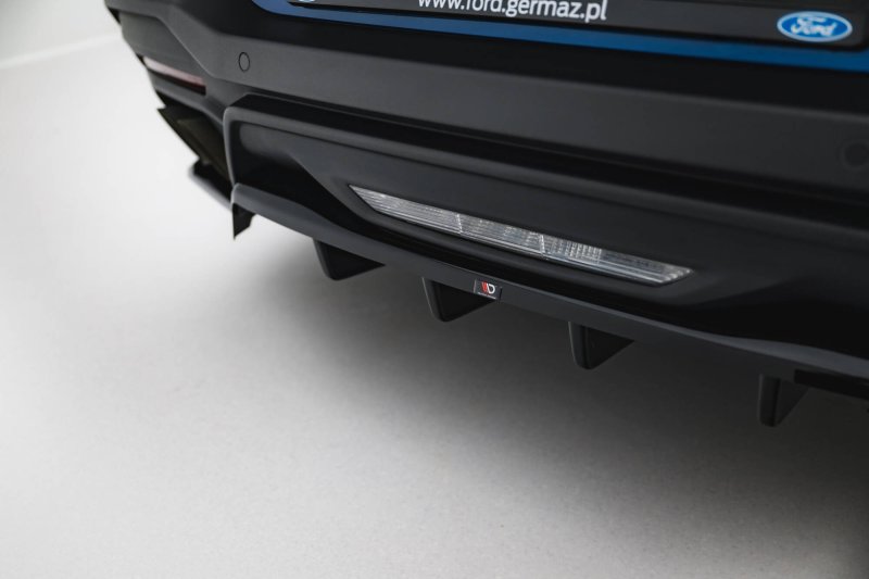 Maxton Mittlerer Cup Diffusor Heck Ansatz Ford Mustang GT Mk7 schwarz Hochglanz FO-MU-7-GT-RD1G+RD2-G