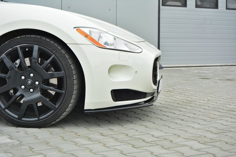 Maxton Front Ansatz für MASERATI GRANTURISMO 2007-2011 schwarz Hochglanz MS-GT-1-FD1-G