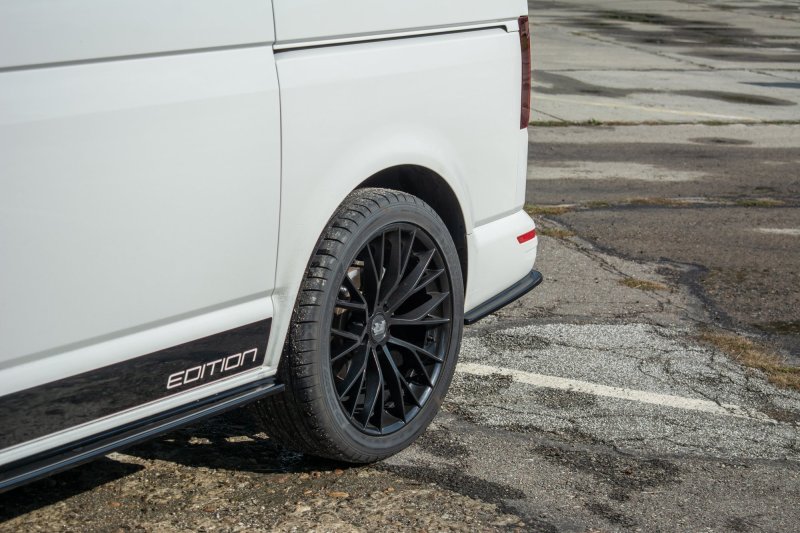 Maxton Heck Ansatz Flaps Diffusor für Volkswagen T6 schwarz Hochglanz VW-T6-RSD1-G