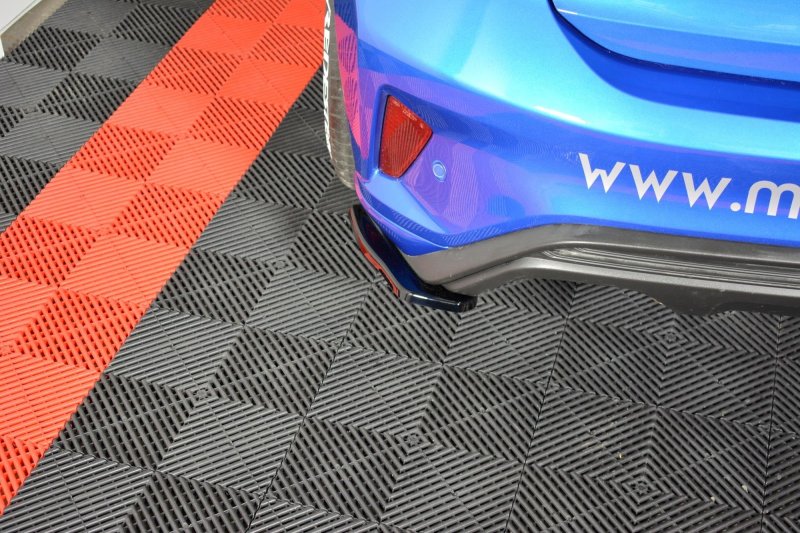 Maxton Heck Ansatz Flaps Diffusor V.1 für Ford Focus ST-Line Carbon Look  FO-FO-4-STLINE-RSD1-C