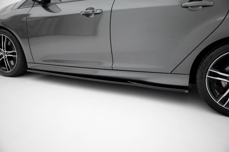 Maxton Seitenschweller Ansatz V.3 Ford Focus ST Mk3 schwarz Hochglanz FO-FO-3/3F-ST-SD3-G