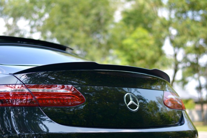 Maxton Spoiler CAP für Mercedes-Benz E-Klasse W213 Coupe (C238) AMG-Line schwarz Hochglanz ME-E-213-AMGLINE-C-CAP1-G