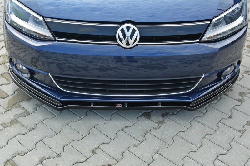 Maxton Front Ansatz V.1 für VW Jetta 6 schwarz Hochglanz VW-JE-6-FD1-G