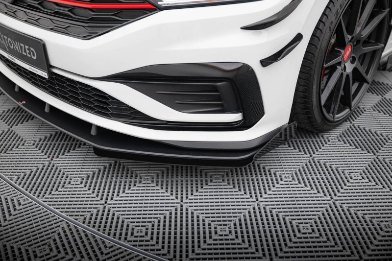 Maxton Front Flaps VW Jetta GLI Mk7 schwarz Hochglanz VWJE7GLICNC-FSF1-G
