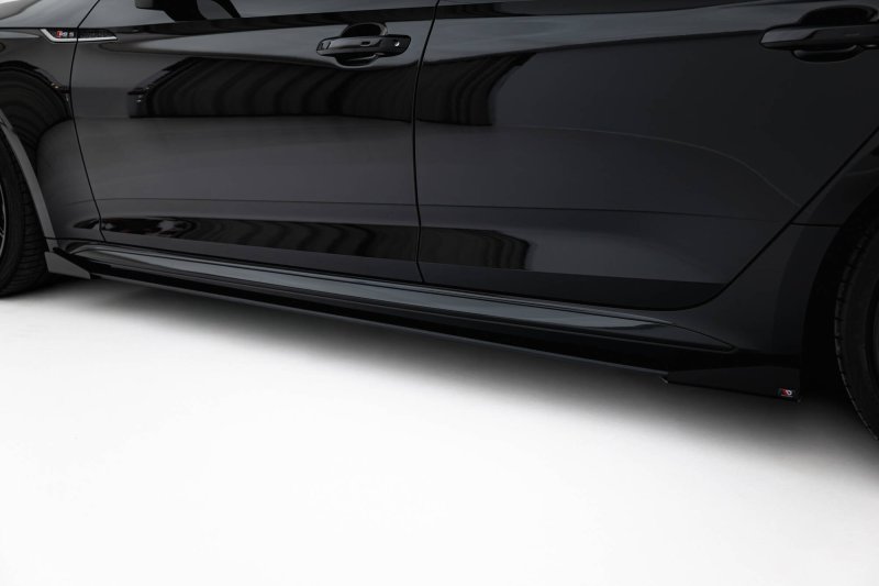 Maxton Street Pro Seitenschweller Ansatz + Flaps Audi RS5 Sportback F5 schwarz Hochglanz AURS52SBCNC-SD1BRB+SF1-G