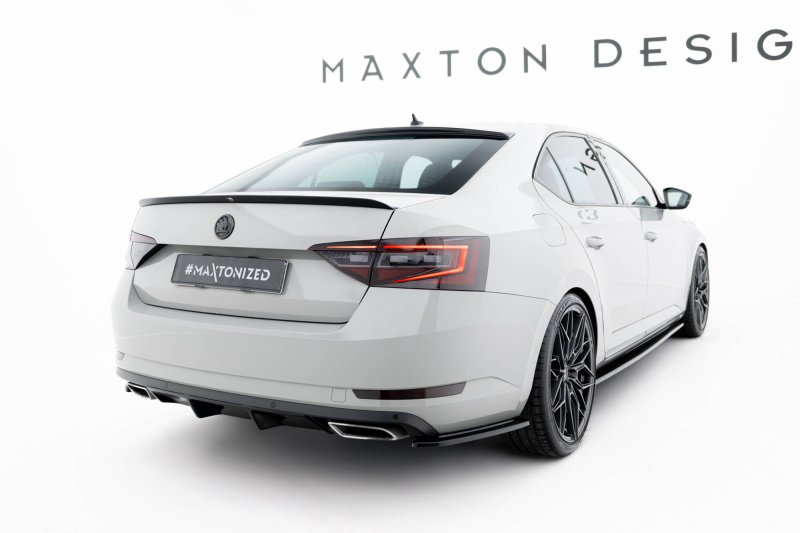 Maxton Heck Ansatz Flaps Diffusor V.2 Skoda Superb Liftback / Combi Mk3 schwarz Hochglanz SK-SU-3-RSD2-G